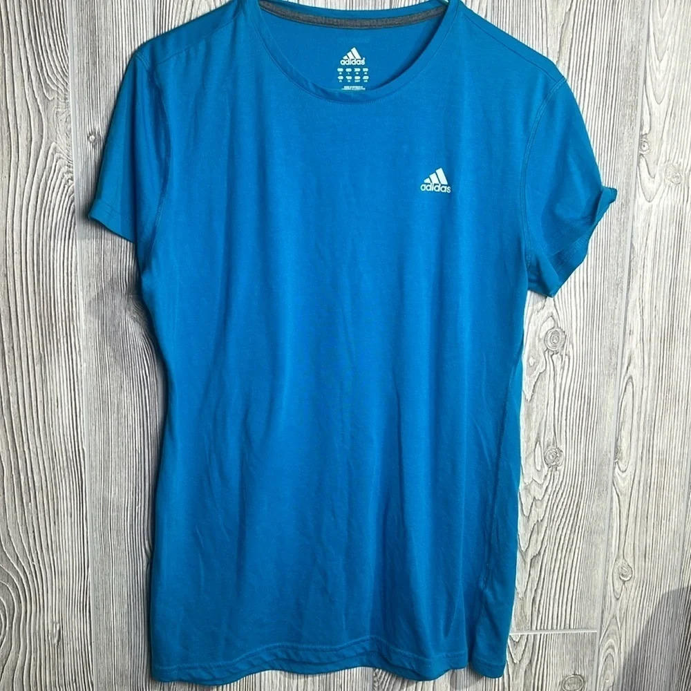 Women Adidas Blue Tee Size Large